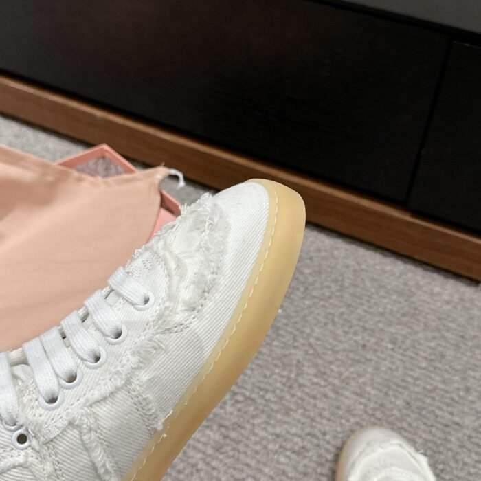 18559d9d6d40436db2695622f88b8669