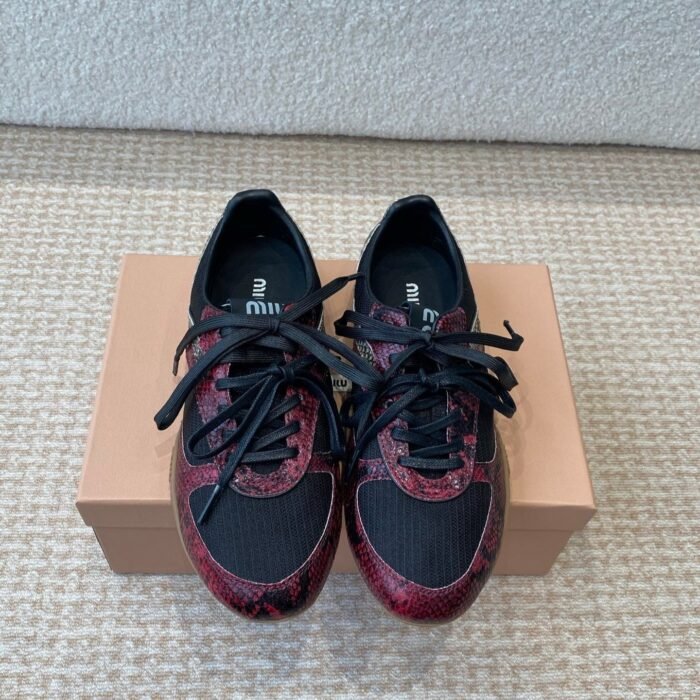 1d987450de6d41ffaa37e702697d6b84