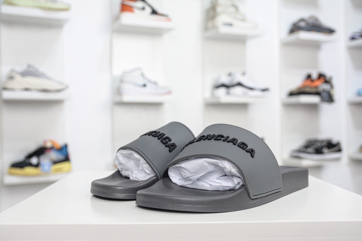 Balenciaga Pool Side Sandal in Grey