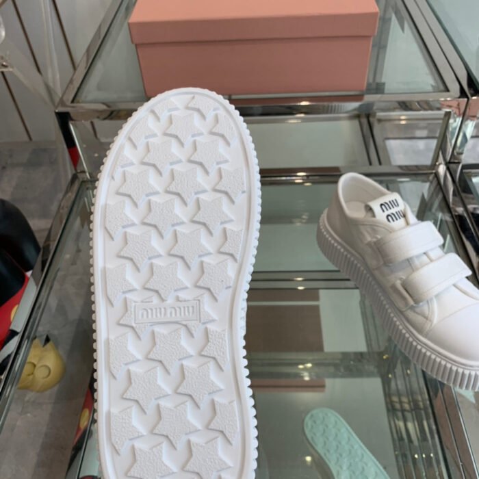 326f0b9113dc48ec8e3b650c02b0d43c 326f0b9113dc48ec8e3b650c02b0d43c