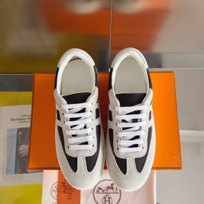 32f8c4d8f427404e85a59caf321fe0d6