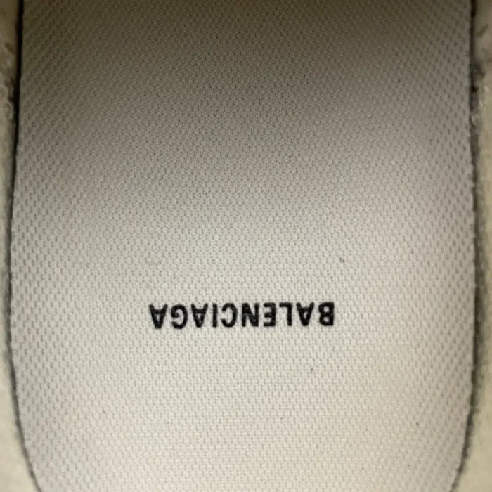 4300cc1765334071adede43d84aabdd8