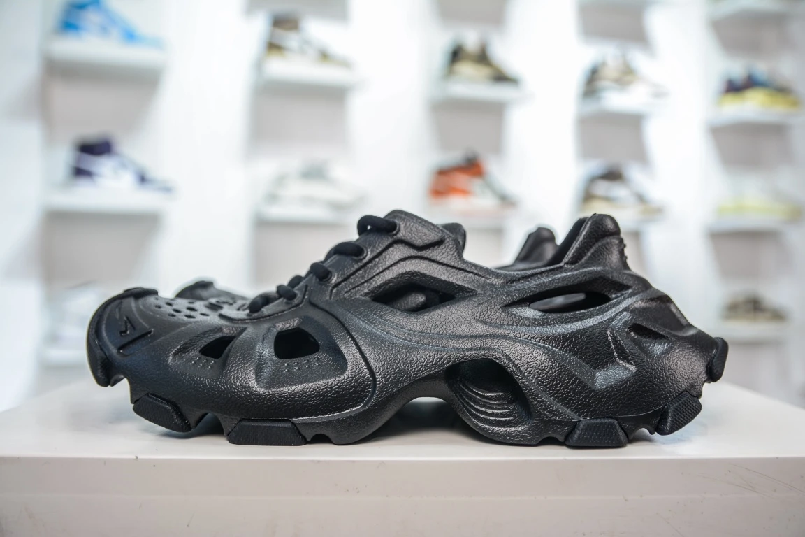 Balenciaga HD Lace-up Trainers In Black Rubber