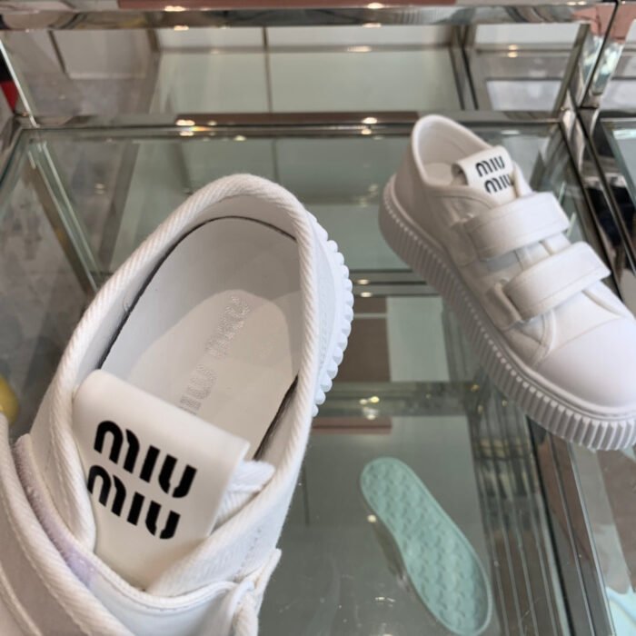 499d9b91090a4157a449ba4fc0b95250 499d9b91090a4157a449ba4fc0b95250