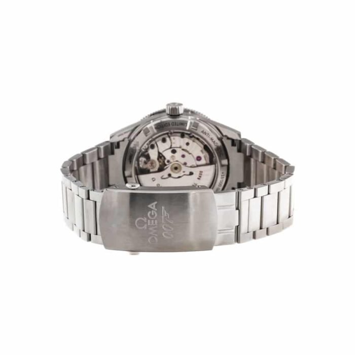 4b7526792b15457ab161419e5bff07c1