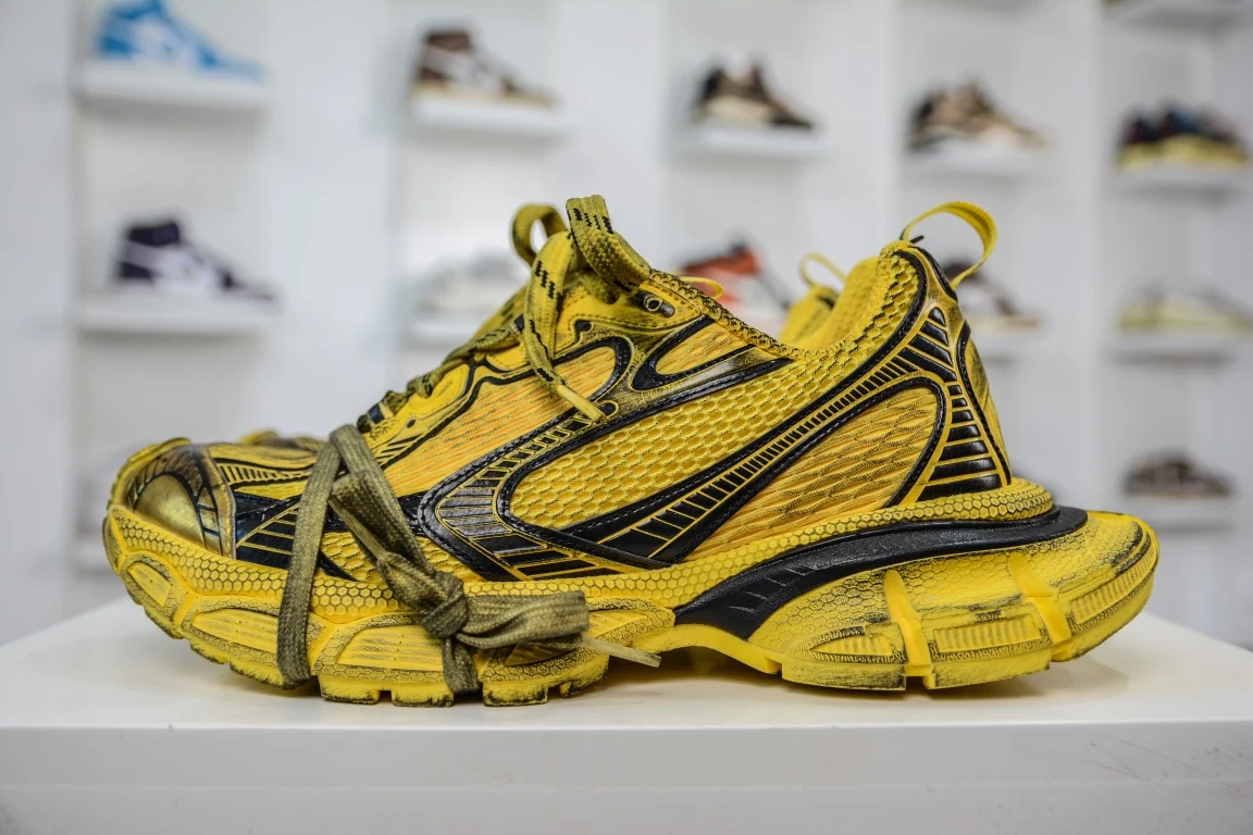 Balenciaga 3XL Trainer in Yellow