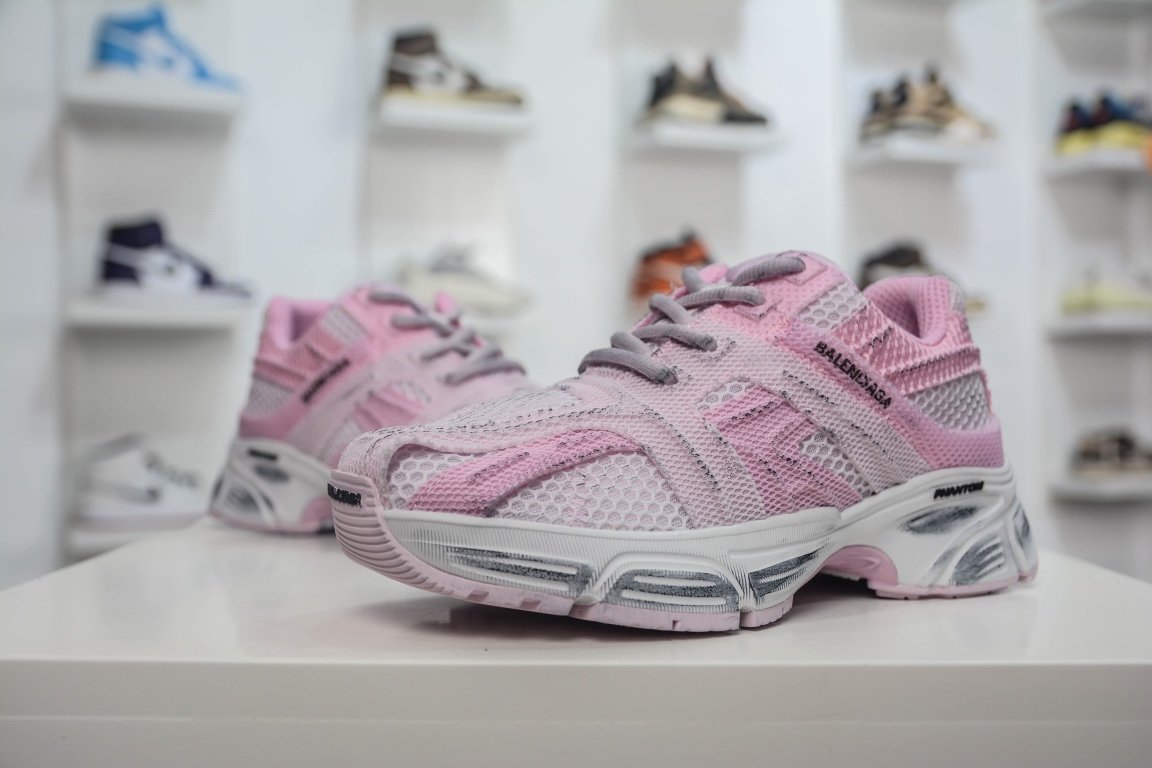 Balenciaga Phantom Sneaker in Washed Pink
