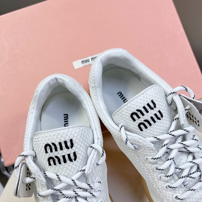 81aa3f8edd0c4331a1f168c6d7a980b3