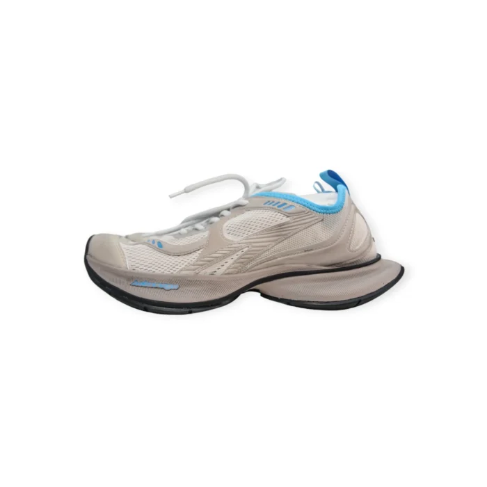 82a22e33bd1b4943bd287d6a6ddf4a00