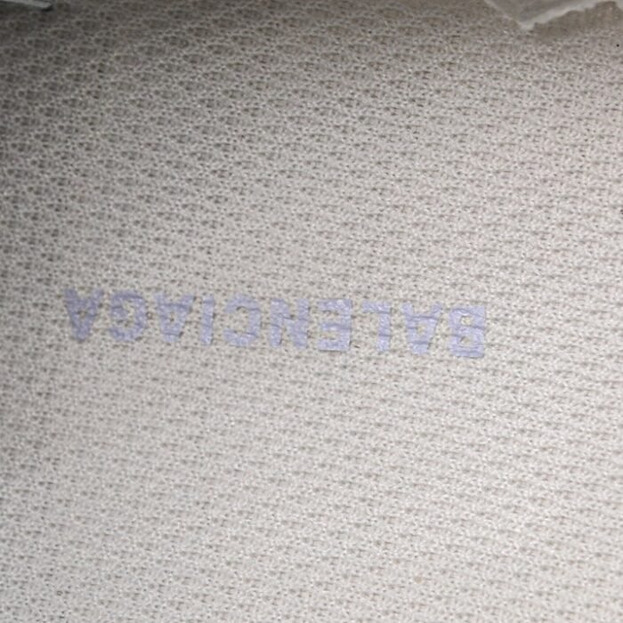 82dd18fa913e4f66bb6e2a966532fb6d