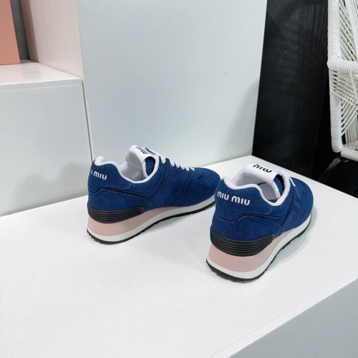 af00a74db2a346a1814d8b0b325059f3