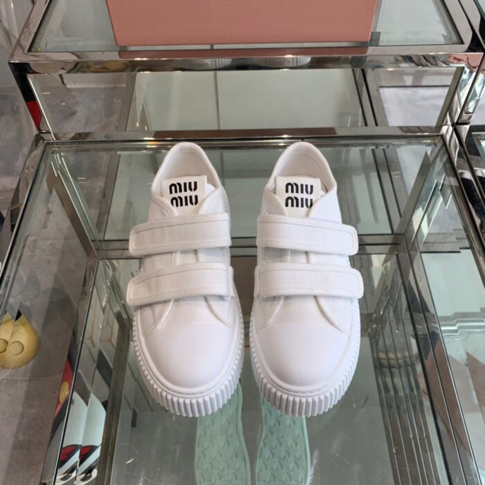 b46a7bd5e1db430f955bf9930edb687c b46a7bd5e1db430f955bf9930edb687c