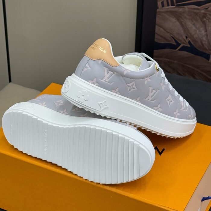 b5eac13a36d547ec8eca3c257782c076