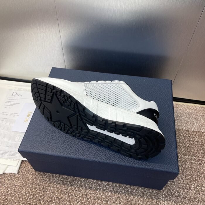 b8d9b0f18cfe4b5eab85e5dcc58aeac6