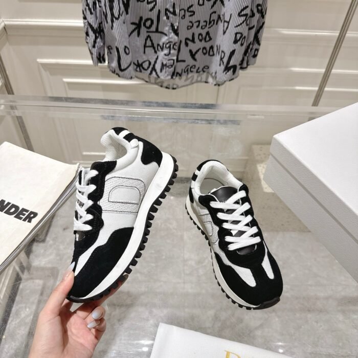 bf9be76e904148f59057fab069723908