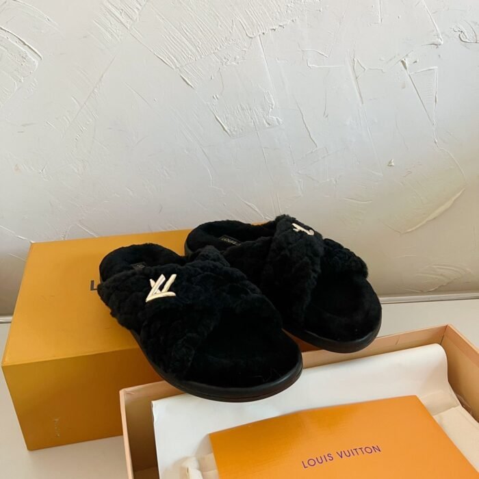 c2692c86160e4e5286f1924666ebb088