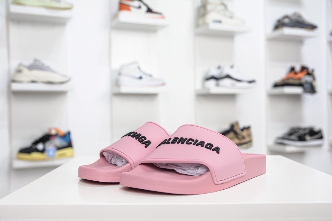 Balenciaga Sandal in Pink