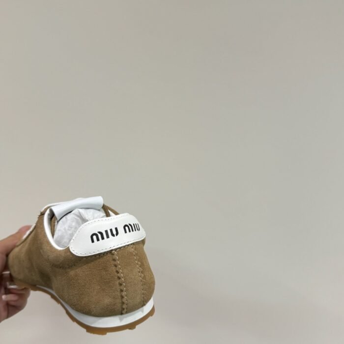 e5377a61441d4c34ab7d2e46c680c2bd