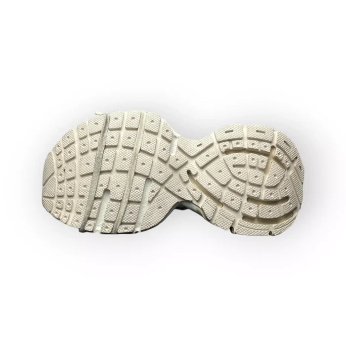 eaa118fd0c564c6c8e3b8daf16263565