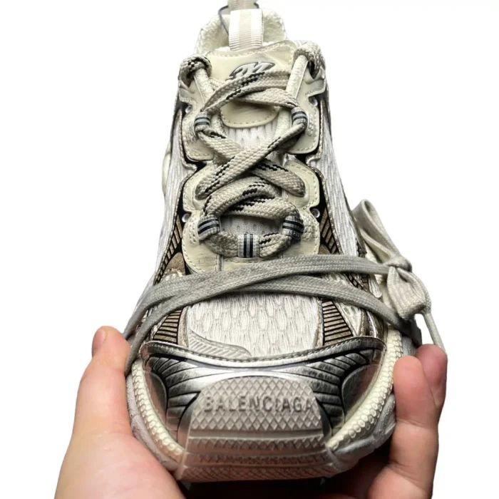 ed232f658a974bee86afd52d77760e3b