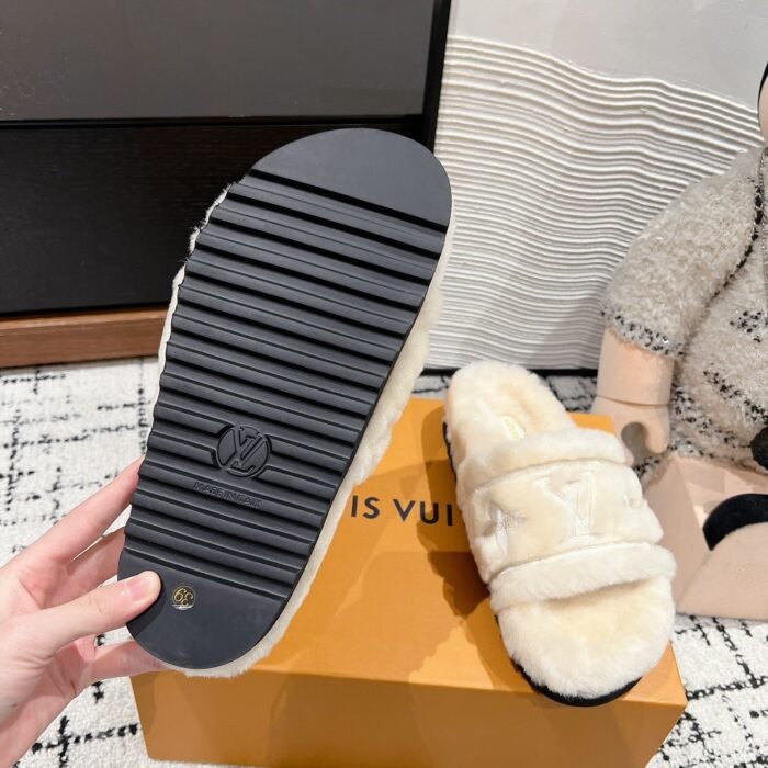 efd91fbaf46d482caf5e22c8a6f05adb