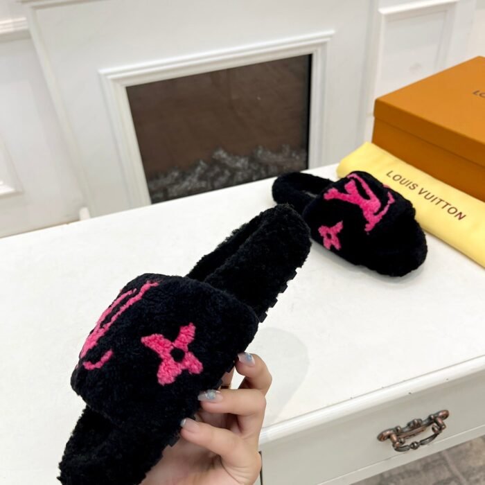 f7606856ebed4e9fab6b7360f2dc7ccf