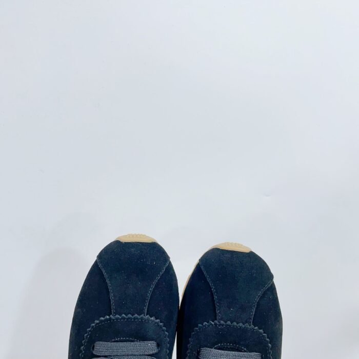 f985baee70e946edb5b2c111c0fae135